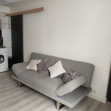 Superbe Appartement En Plein Centre Ville Viarmes Buitenkant foto