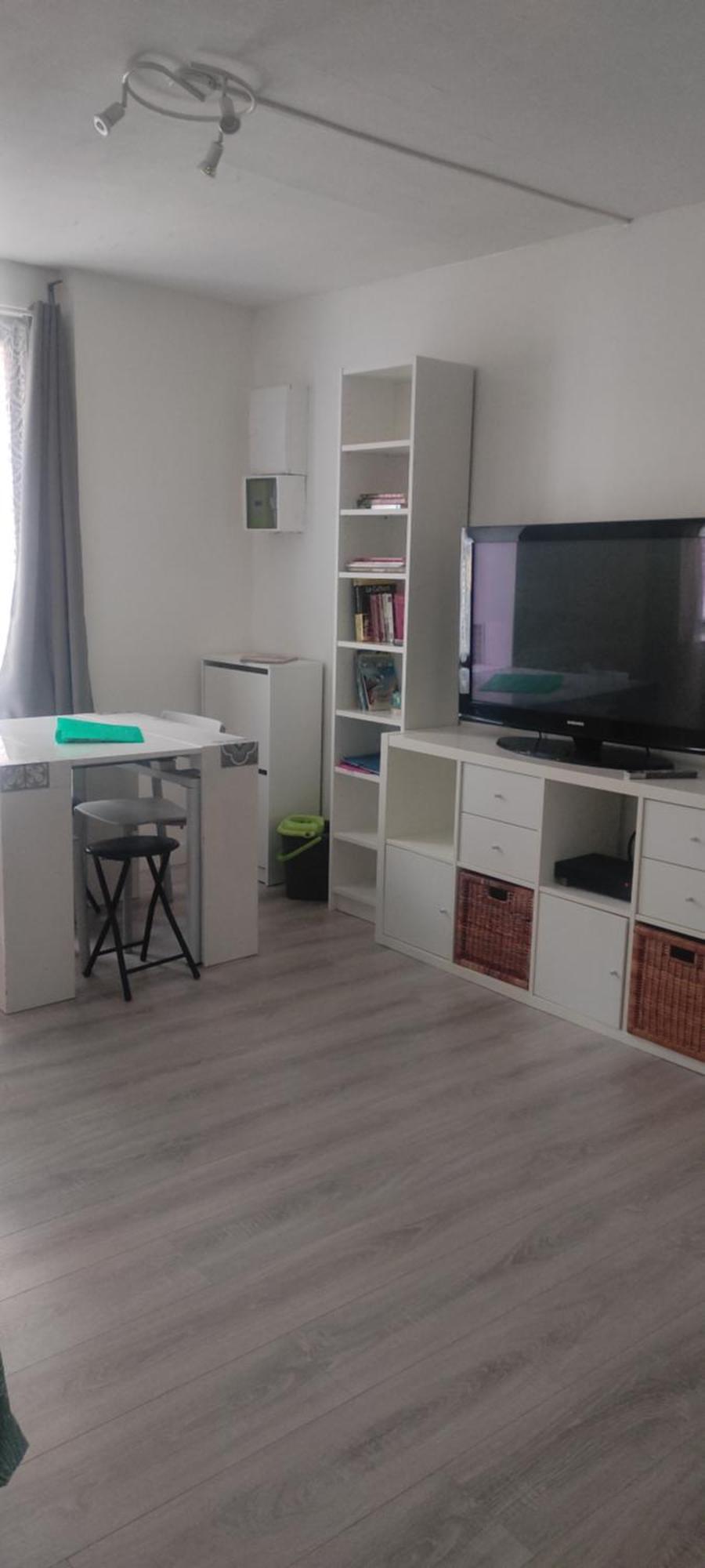 Superbe Appartement En Plein Centre Ville Viarmes Buitenkant foto